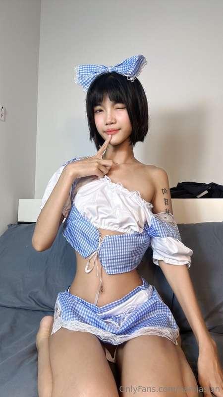What if I clean the house for you in this outfit?😘