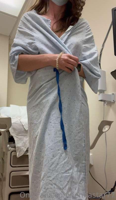 BUNDLE (31)
Is this what the doctor ordered? 💕💋👩🏼‍⚕️🩺😉
