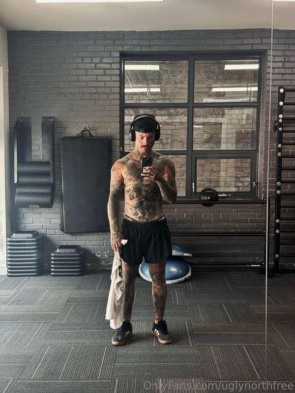 I’m moving house and don’t wanna pack up my old worn undies ..