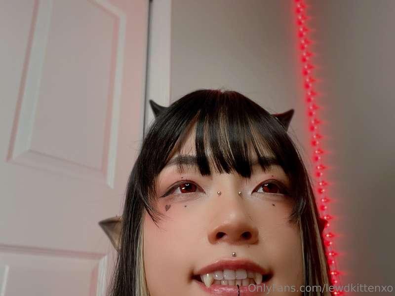 lewdkittenxo image #2