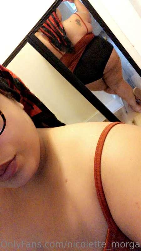 Short shorts are my favorite 💋