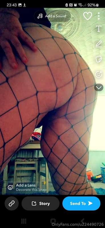 Hi guys rate my arse, if u send a lil tip I will send more m..