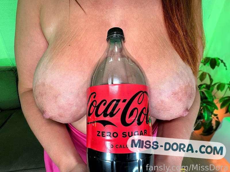 Since this mega pussy can't feel regular toys (or cocks) anymore, I find myself craving anything big that catches my eye! Are you ready to watch me fuck a 1.5 and a 2.0-liter Coke bottle? Using my SEXBENCH! 👑👑👑

Watch it here: fansly.com/post/714299765273141248 

#FYP #hugedildo #pussystretching #fantasydildo #fantasytoy #stretching #gape #gaping #gapingpussy #stretch #stretched #sizequeen #bigdildo #monsterdildo #fantasytoys #monstercock #Loosepussy #bucketcunt #extreme #monsterdildo #bigtoys #fantasytoys  #bigtoy   #permagape #cola #bottle #2L #2litre 