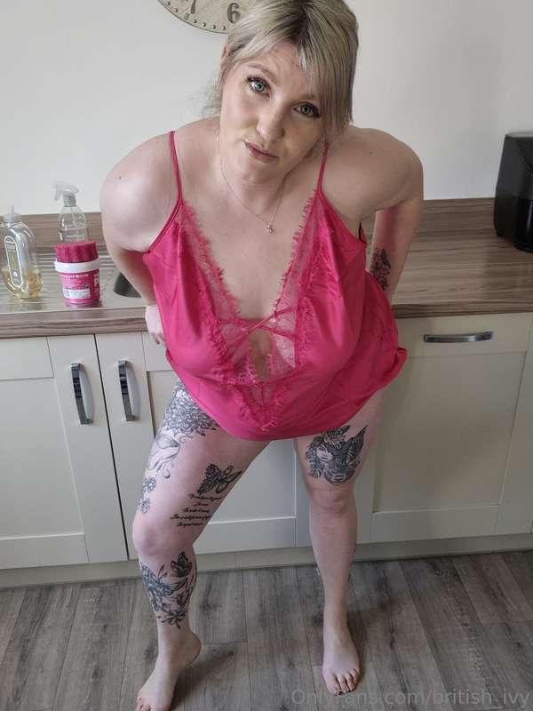 Bend me over the counter 🔞🤭