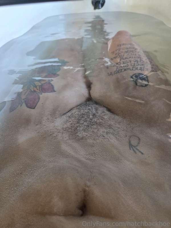 Bath tub nudes. (Ignore the blunt ashes on my bath tray, you..