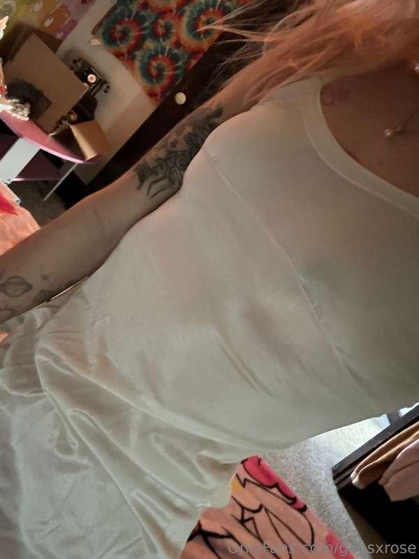 see through🫣