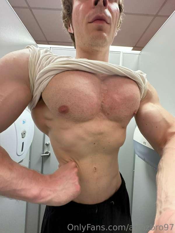 armzbro97 main image