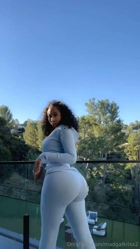 ## bet you like this view a lot 😇 cum hit me up in my DMs