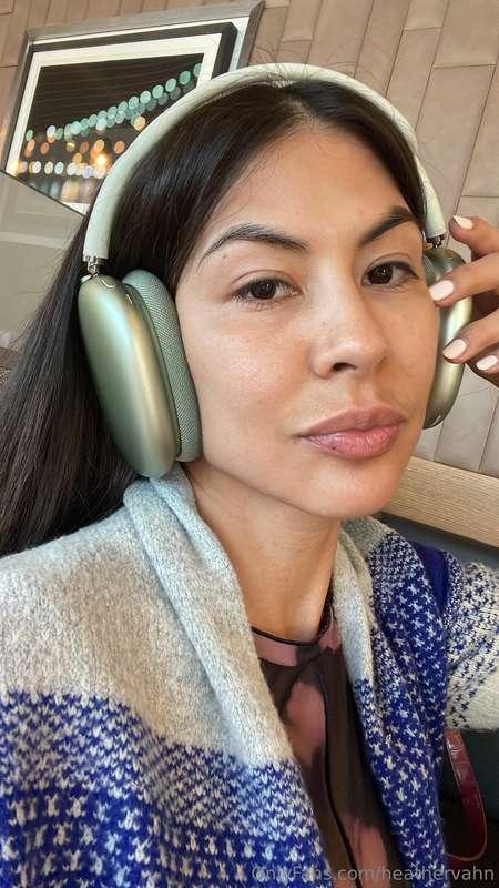 Friday with me? I have some naughty thoughts to share with y..