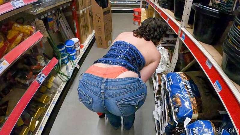Where are all my whaletail peeps?  Flashing plenty of thong ..