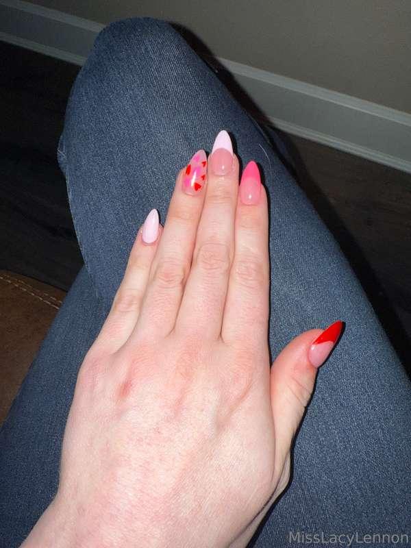 Got my nails done ♥️ waiting for my outfits to come in to ma..