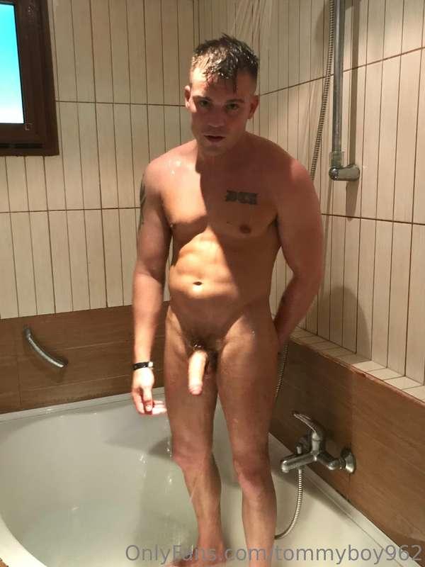 Holiday hotel 😈 You coming for sum fun? 😈🥵