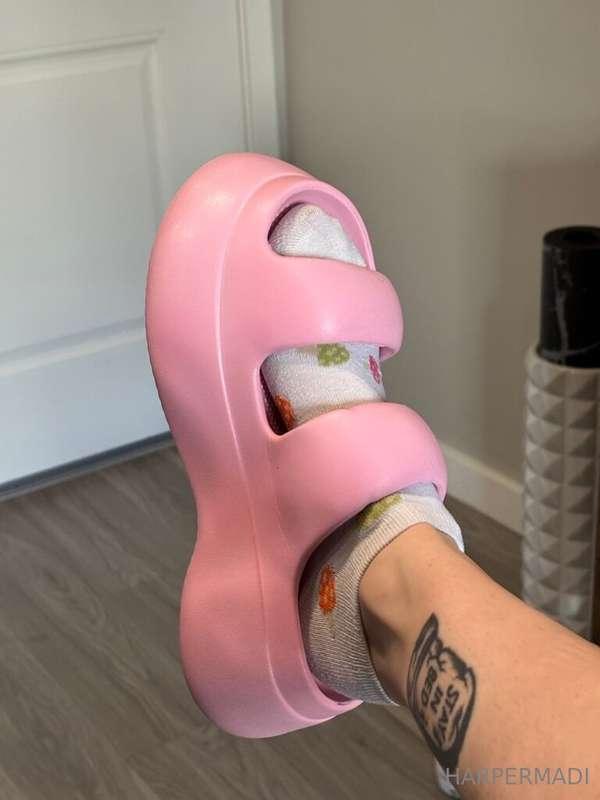 a foot pic in my new silly shoes for the foot freaks hehehe...