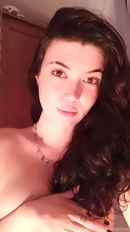 hecatewhitewitchfree image #0