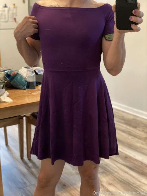 I loved my gifts my Sugar Daddy bought me. He gets naughty p..