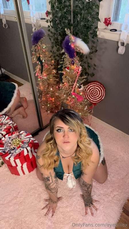 Such a good girl, a perfect little elf for Santa to useLocke..