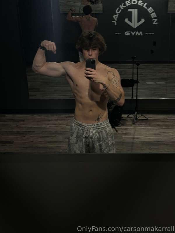 carsonmakarrall image #0