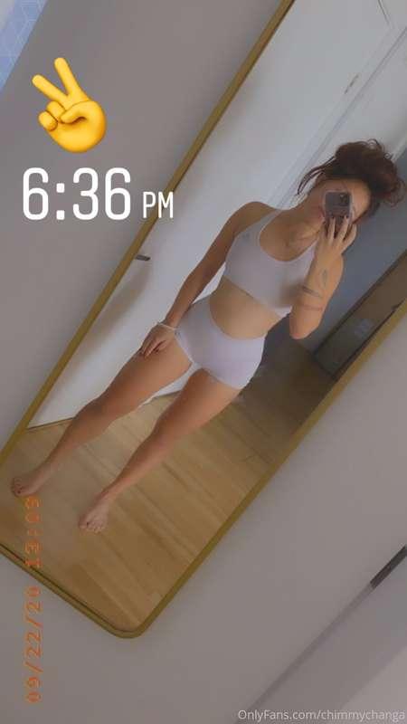 You should come and take my clothes off for me daddy 😜😘