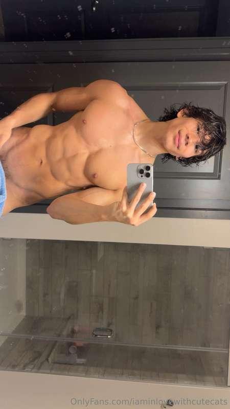  Ready to lick these abs? 😏