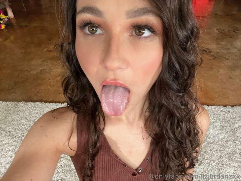 Have you seen ALL my XXX Live Streams? 😜 Well now's your cha..