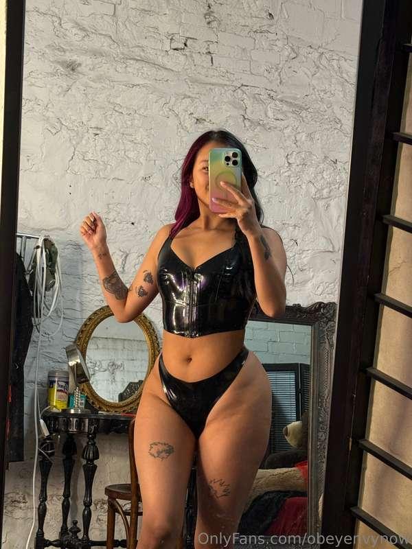 Built like Elasti-girl