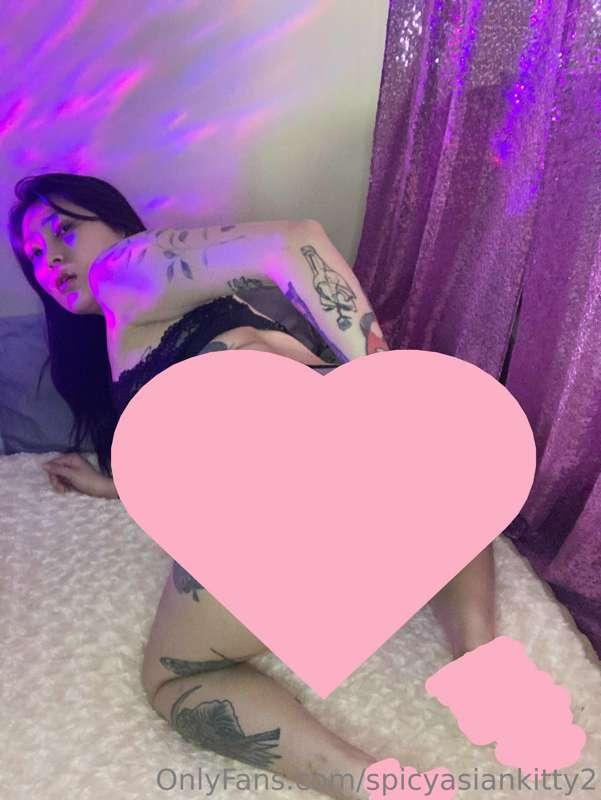 Uploading this FULL picture set to my VIP Onlyfans @spicyasi..