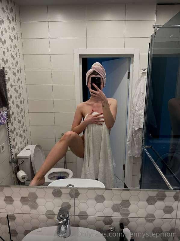 SUBSCRIPTIONS FREE ONLY NOW 😈 @emmablondangel 😈 Do you want ..