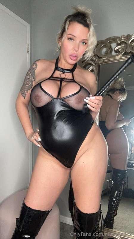 Im thinking of wearing this tonight mayyyybee... what do you..