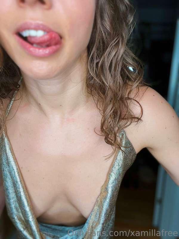 Let your cum drip down my tongue and all the way down my bod..