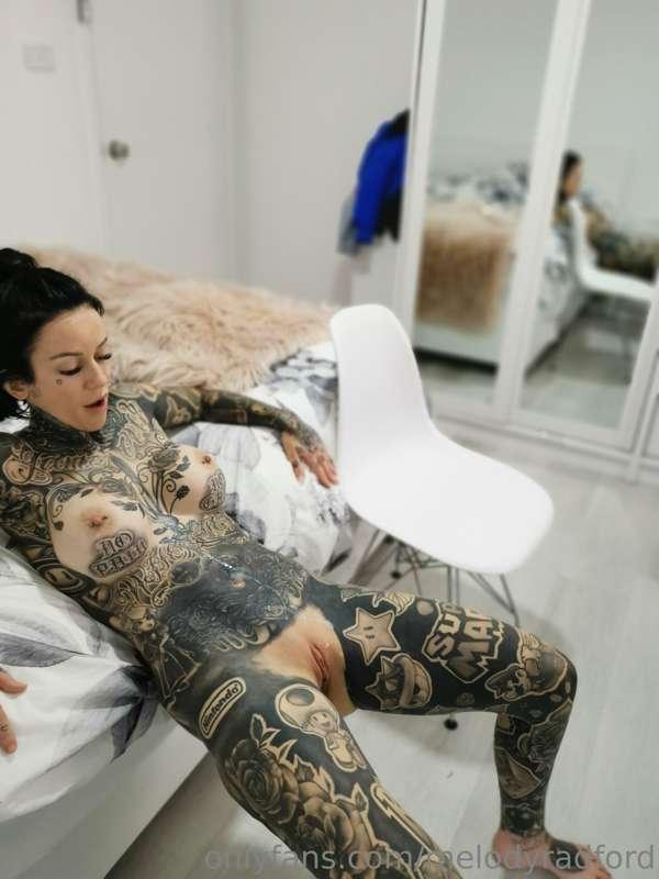 Nudes covered in cum 😈