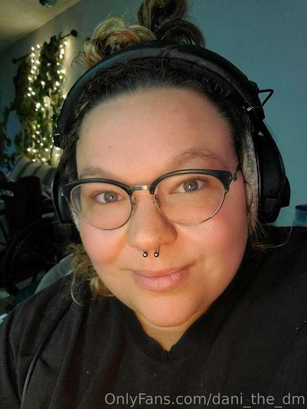 Good morning baby! 😘  I'm getting a lot of work done this mo..