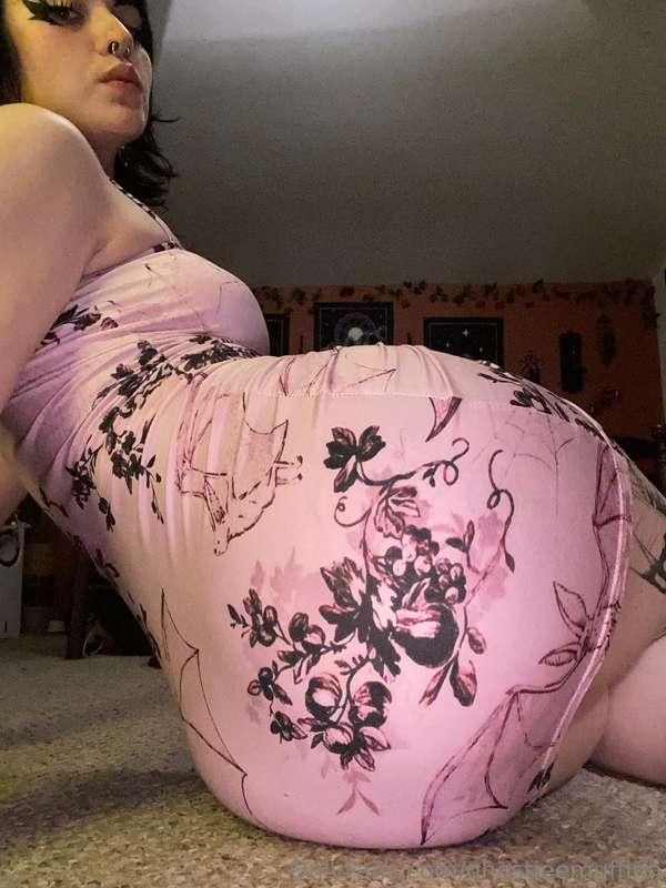 If you like me in this dress, go send @lencalle a thank you ..