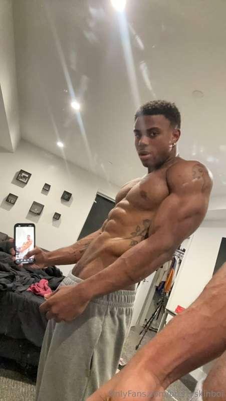prettyskinboi main image