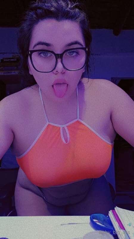 😏