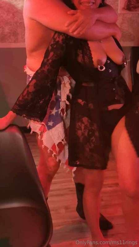 Got a lapdance, a hug and a cake on my day!!!!