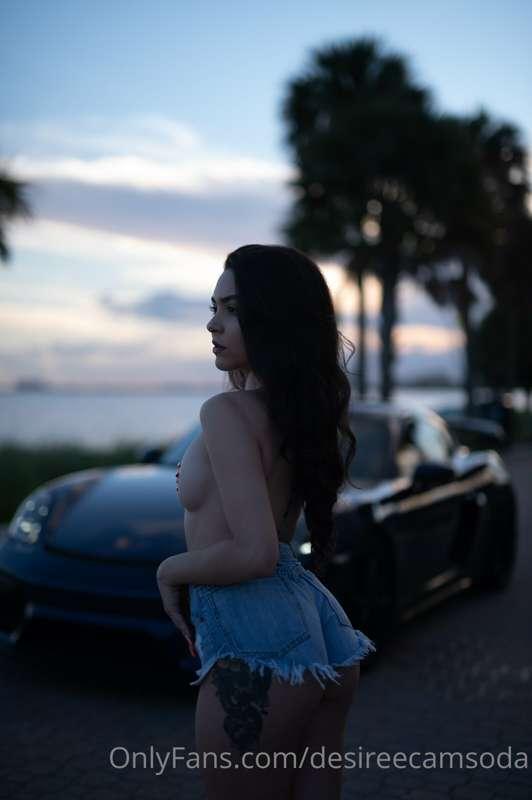 I wanna do more topless photoshoots 🤔