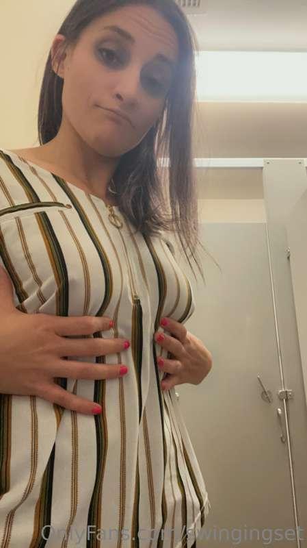 HUMP DAY!!! Best day of the week! Find something sexy to hum..
