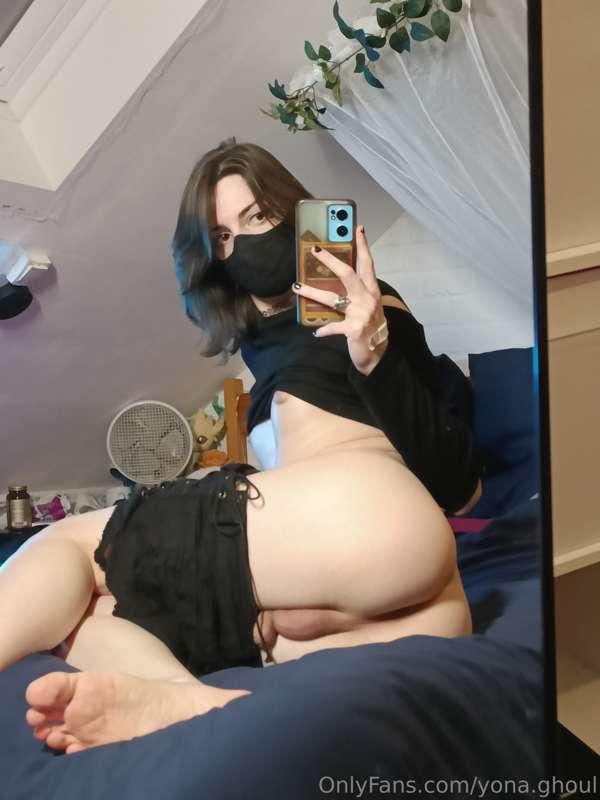 How long do you think you could last while fucking me? 😈