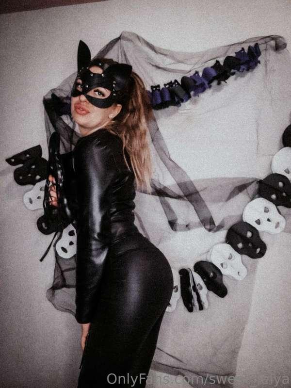 𝑯𝒊 𝒎𝒚 𝒇𝒂𝒏𝒔, 𝑰 𝒌𝒆𝒆𝒑 𝒈𝒆𝒕𝒕𝒊𝒏𝒈 𝒓𝒆𝒂𝒅𝒚 𝒇𝒐𝒓 𝑯𝒂𝒍𝒍𝒐𝒘𝒆𝒆𝒏🎃 𝒃𝒖𝒕 𝒄𝒂𝒏'𝒕 𝒅𝒆..