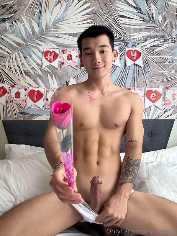 Let’s be loved and make love 🥰🥰🥰