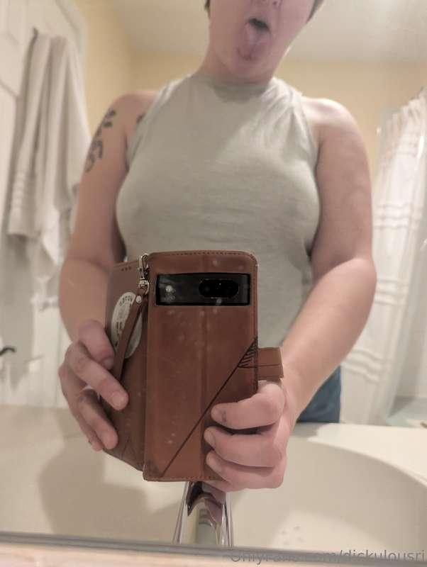 Forgot I took some titty pics before my bath yesterday. I li..