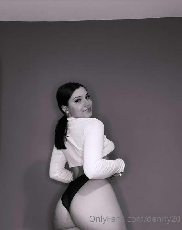 Happy Wednesday ☀️🔥