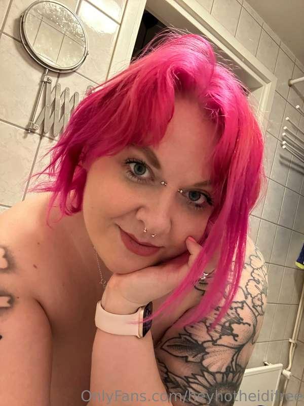 Maksullinen sivu nyt puoleen hintaan. 😘💗 Paljastavampia kuvi..