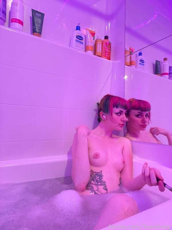 tweetney image #25