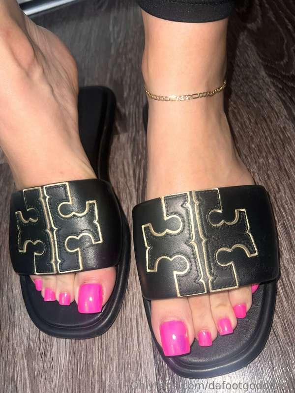 dafootgoddess1 image #0