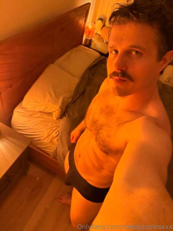 Time for bed! 🥱 you gonna hop in with me? 😈
