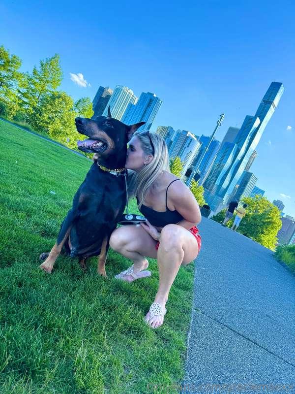 Such a perfect day for a walk in the park with my 🐕