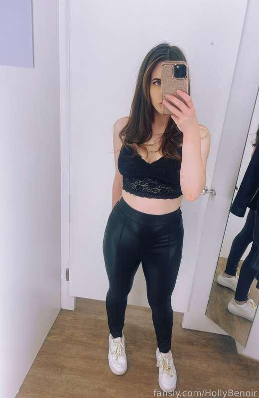 hollybenoir image #3