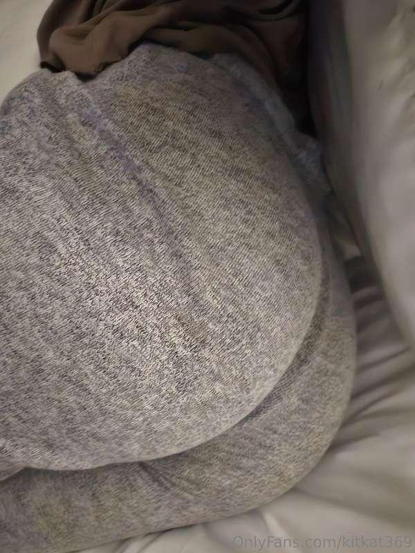 🍑 Cum check out these ass cheeks 🍑