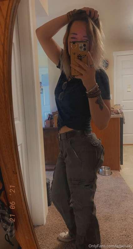 Hey 😘 
Just deciding to make a quick post about my work sche..